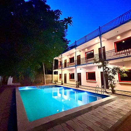 Hotel De Jardin Pondicherry With Swimming Pool Bagian luar foto