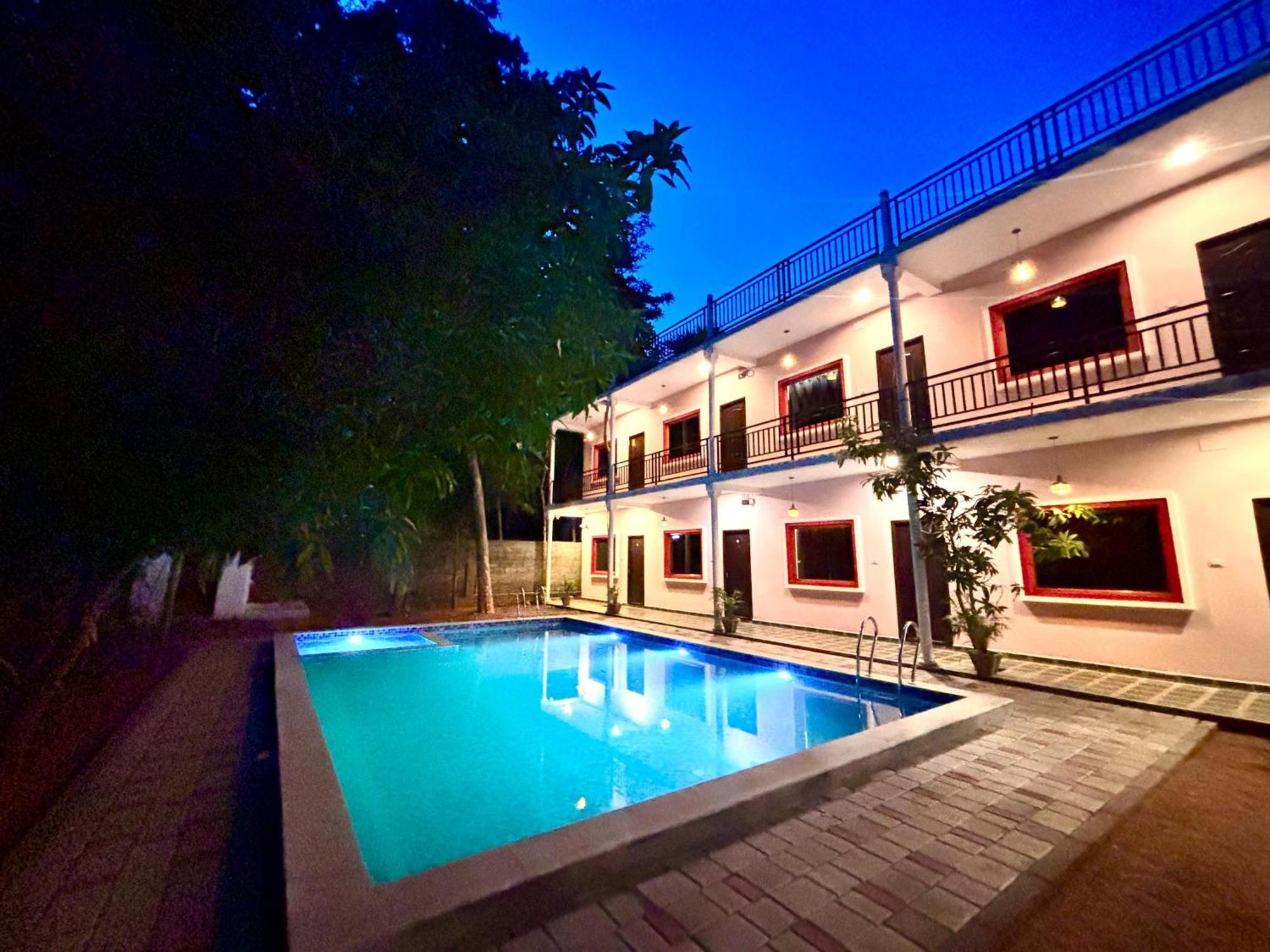 Hotel De Jardin Pondicherry With Swimming Pool Bagian luar foto