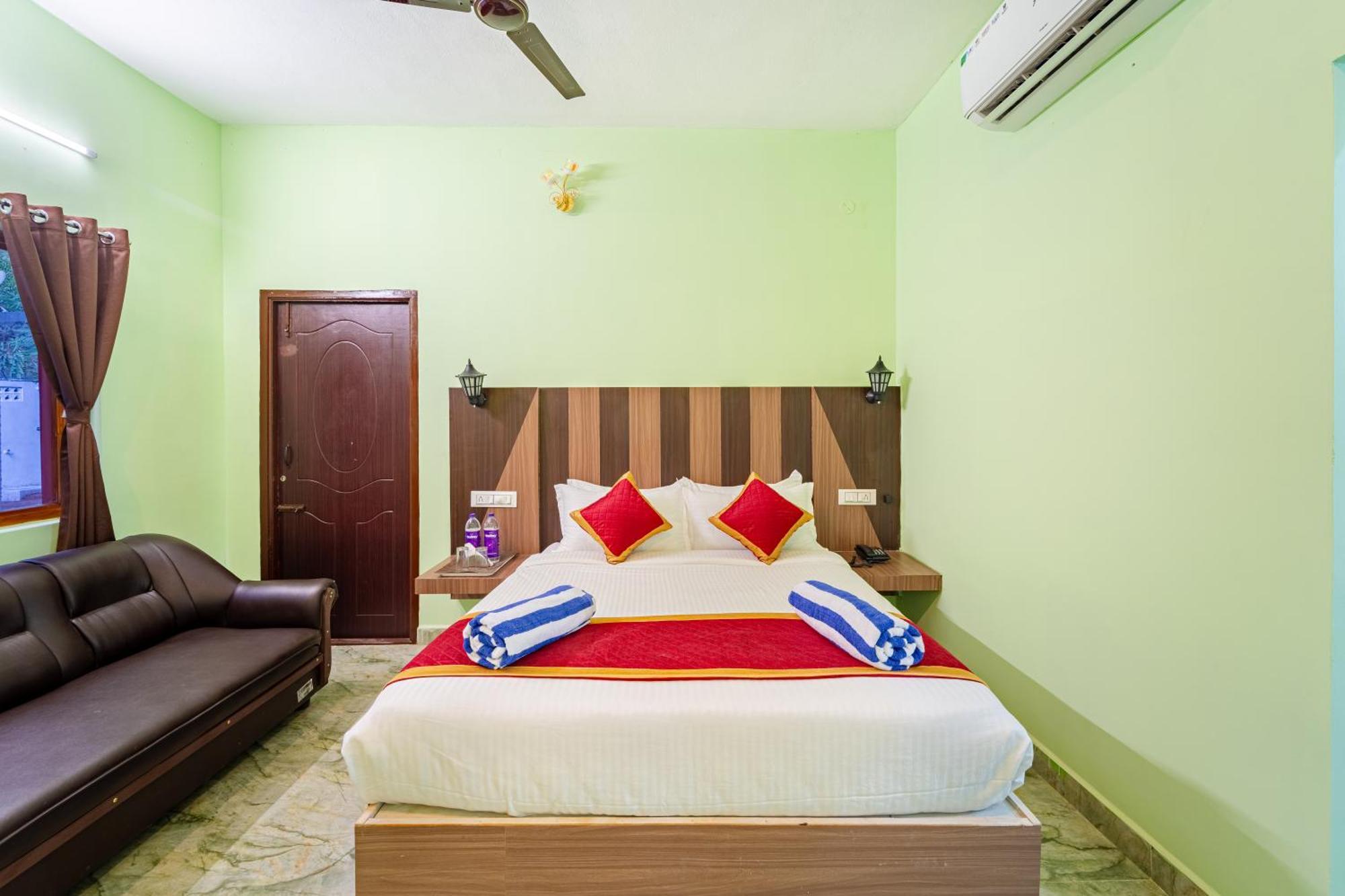 Hotel De Jardin Pondicherry With Swimming Pool Bagian luar foto