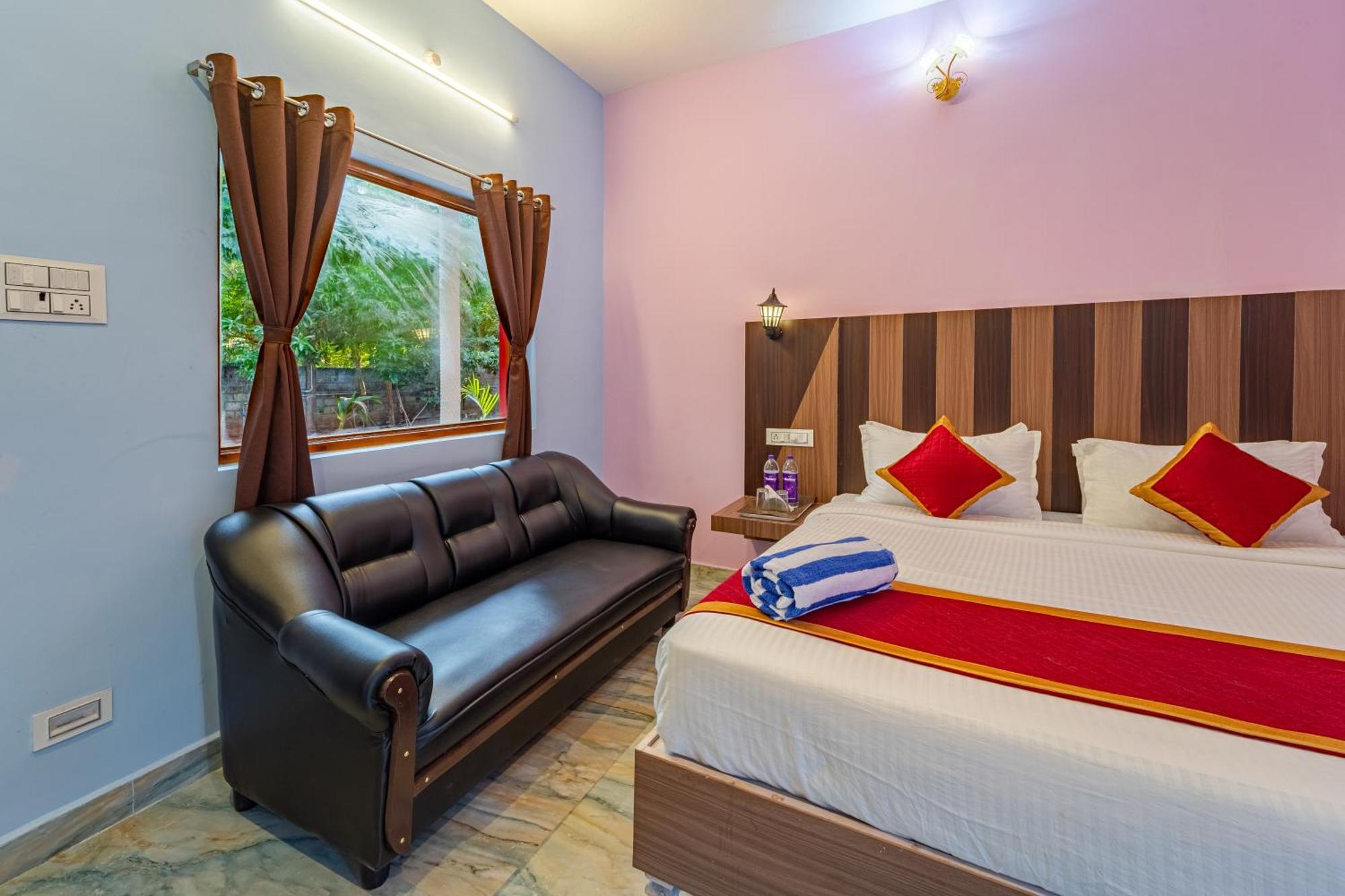 Hotel De Jardin Pondicherry With Swimming Pool Bagian luar foto