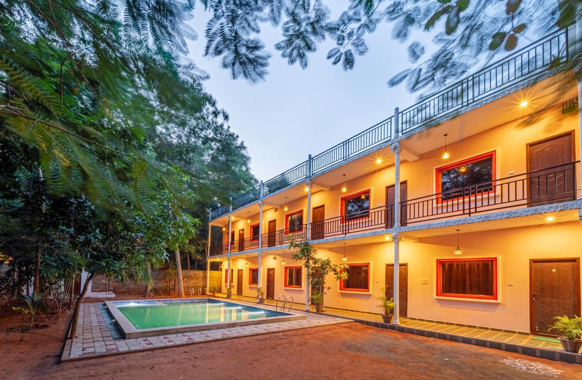 Hotel De Jardin Pondicherry With Swimming Pool Bagian luar foto