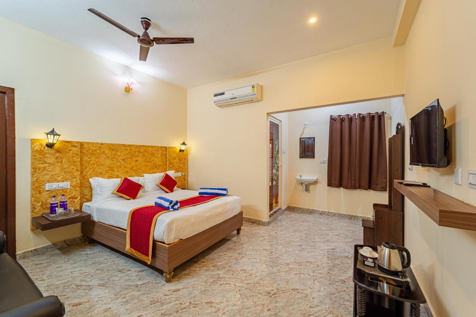 Hotel De Jardin Pondicherry With Swimming Pool Bagian luar foto