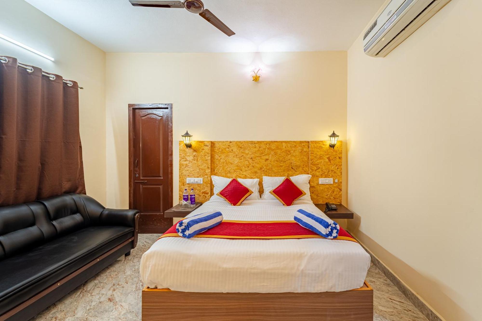 Hotel De Jardin Pondicherry With Swimming Pool Bagian luar foto