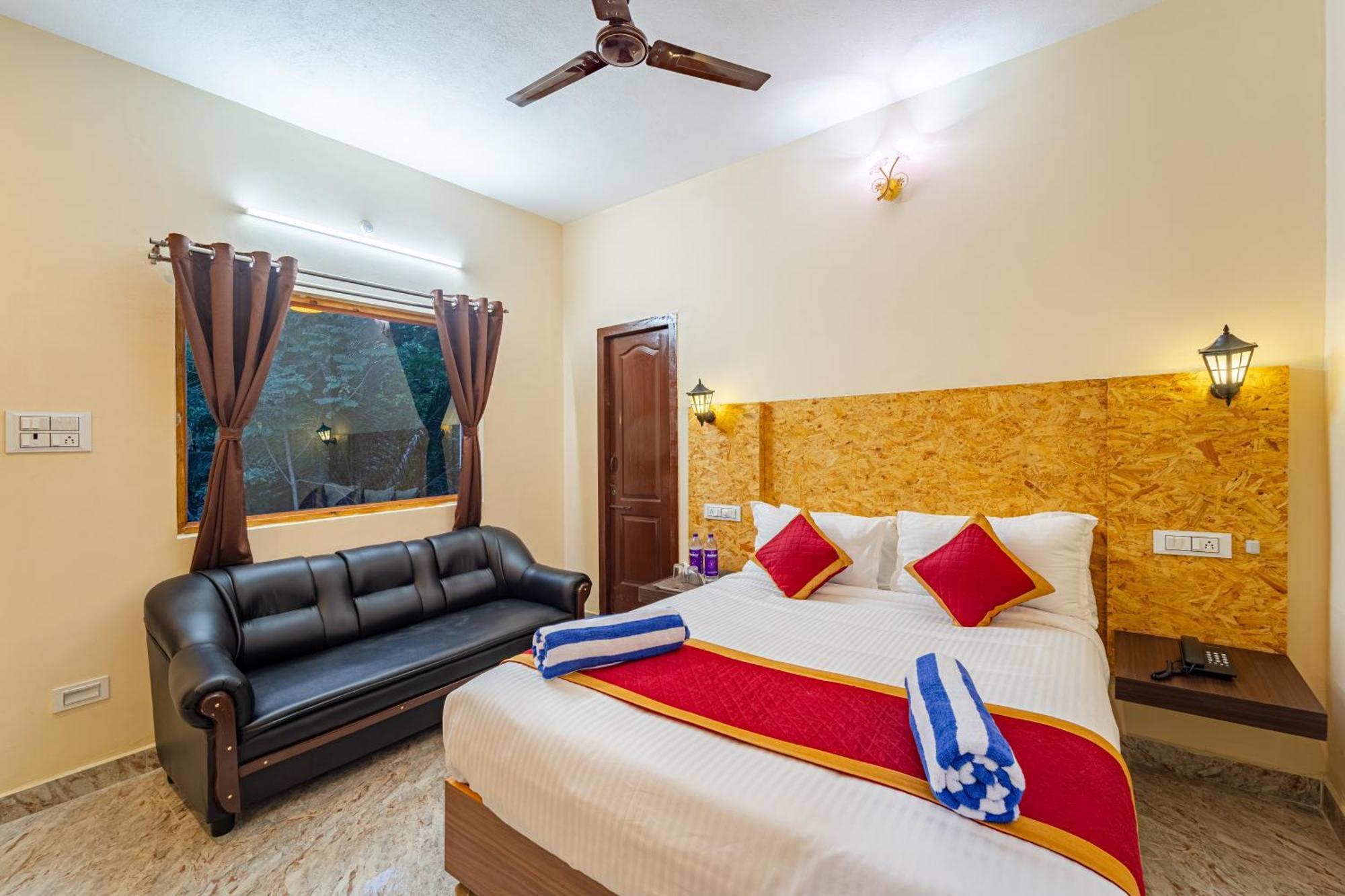Hotel De Jardin Pondicherry With Swimming Pool Bagian luar foto