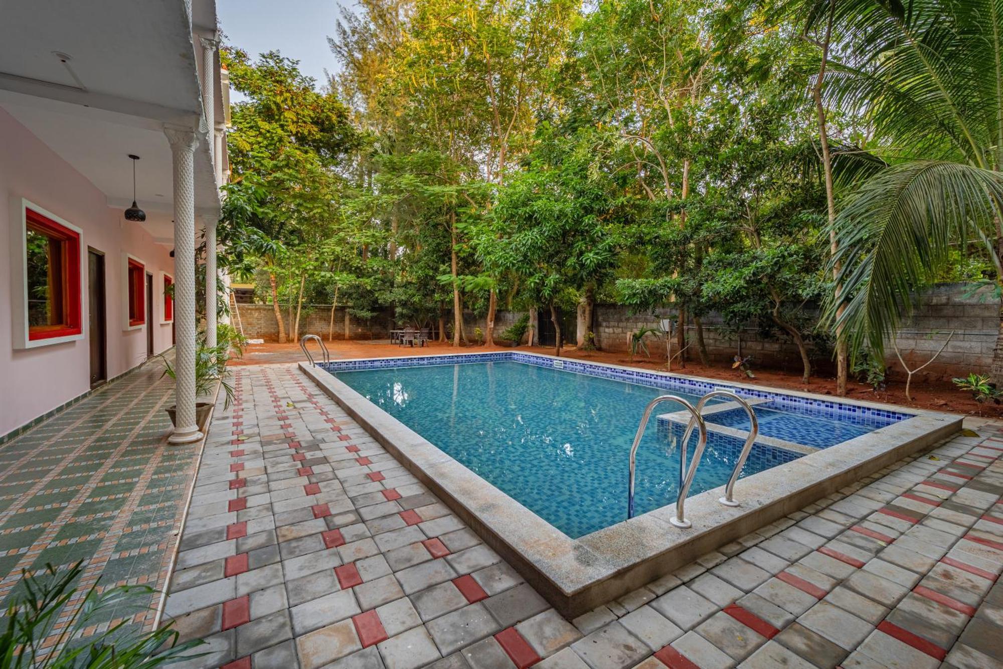 Hotel De Jardin Pondicherry With Swimming Pool Bagian luar foto
