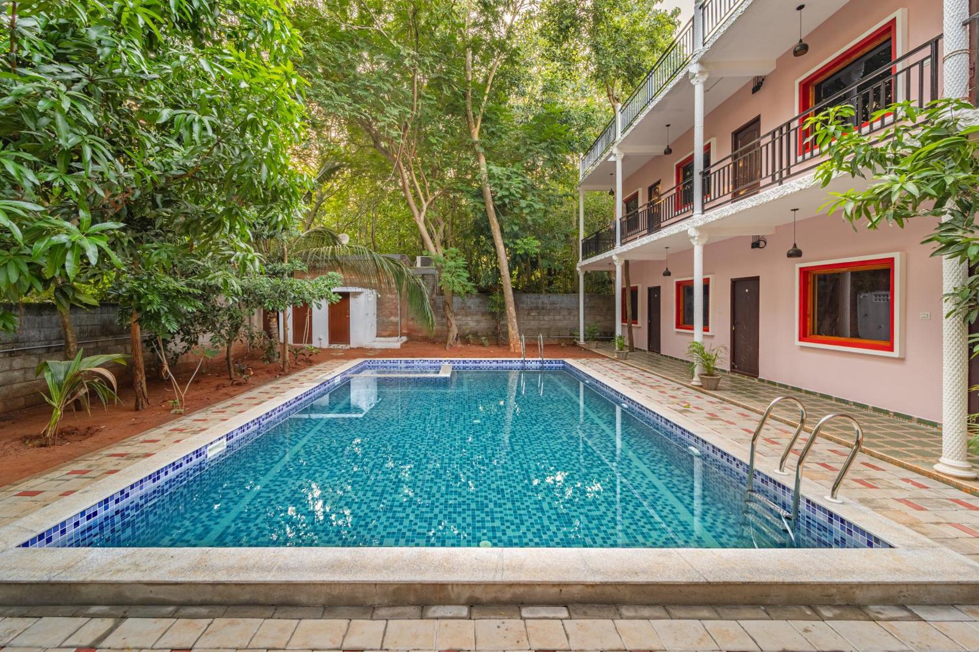 Hotel De Jardin Pondicherry With Swimming Pool Bagian luar foto