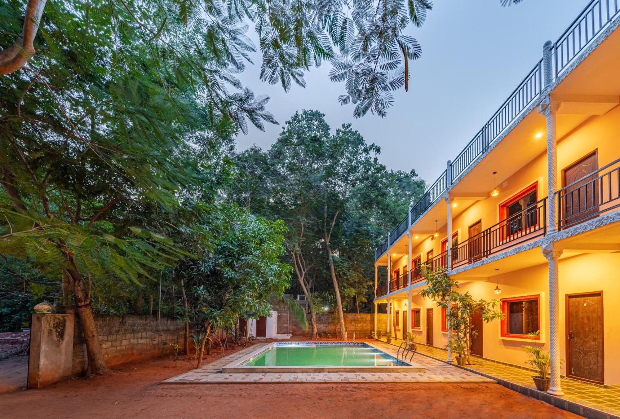 Hotel De Jardin Pondicherry With Swimming Pool Bagian luar foto