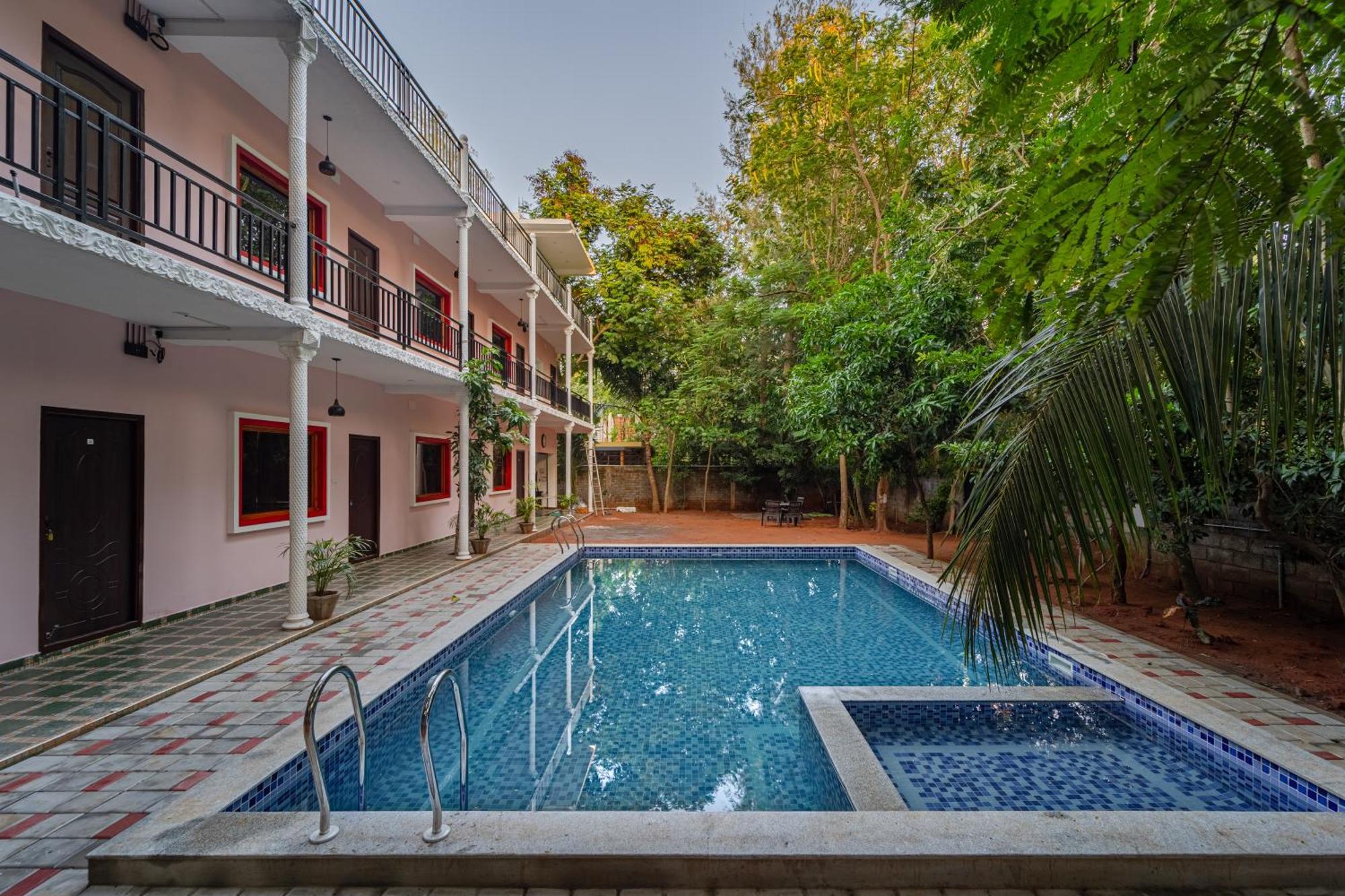 Hotel De Jardin Pondicherry With Swimming Pool Bagian luar foto