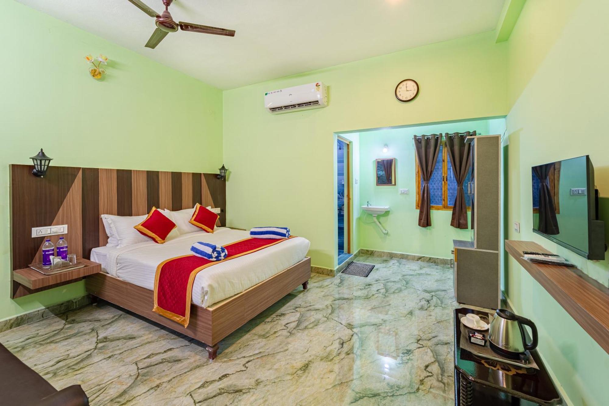 Hotel De Jardin Pondicherry With Swimming Pool Bagian luar foto